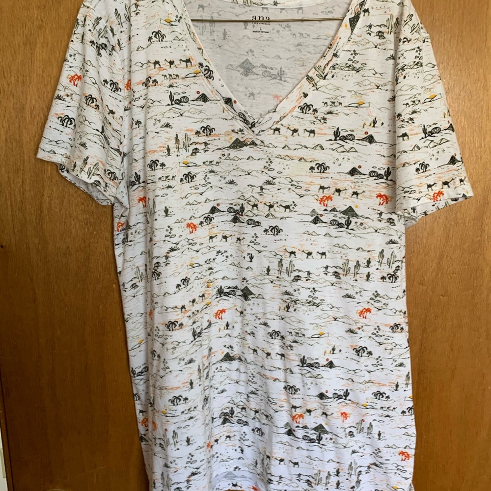 V neck tee